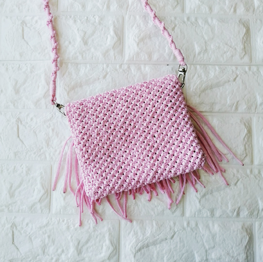 Плетеная сумка, цвет: розовый, ручная работа Плетеная сумка, цвет: розовый, ручная работа